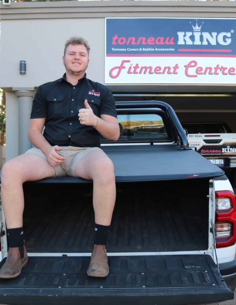 Hard tri fold tonneau cover with secure load bin cover